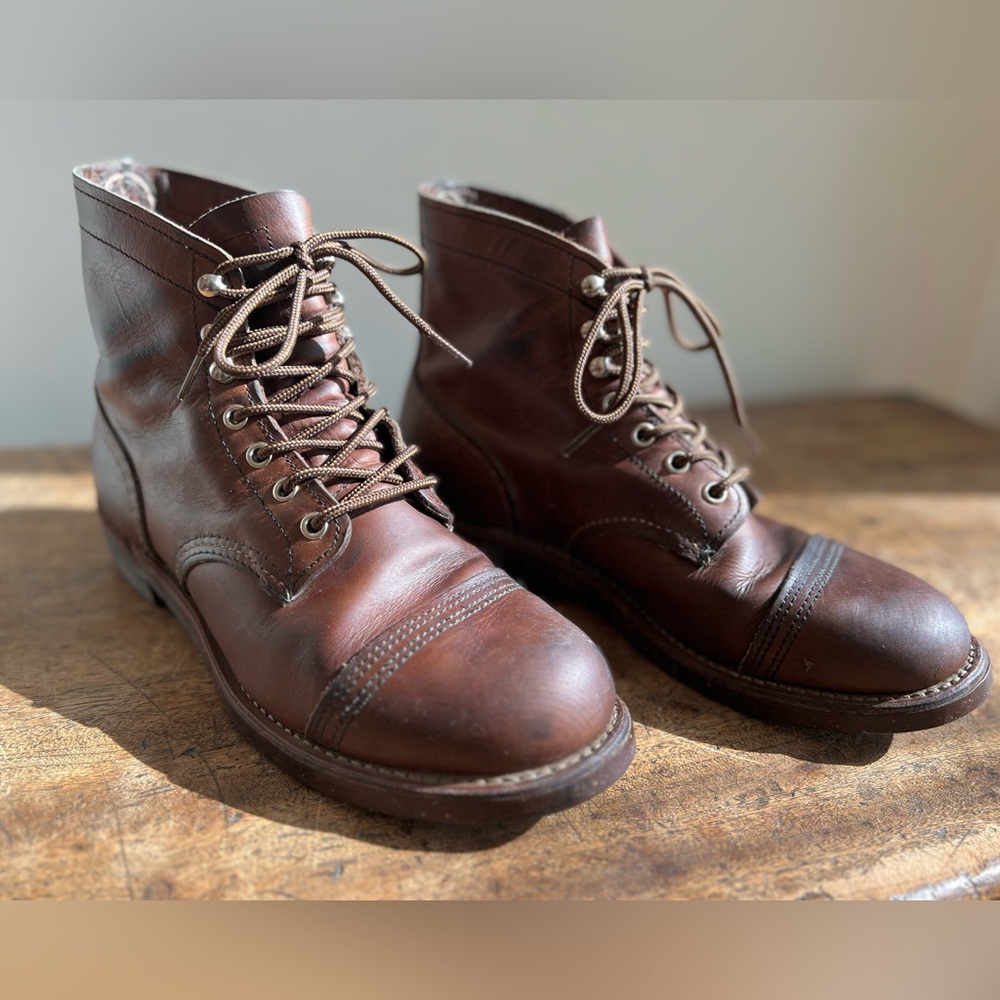 Red Wing 8111 Iron Ranger size 8D
